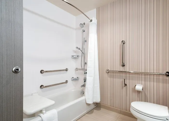 Courtyard By Marriott Charleston-north Charleston