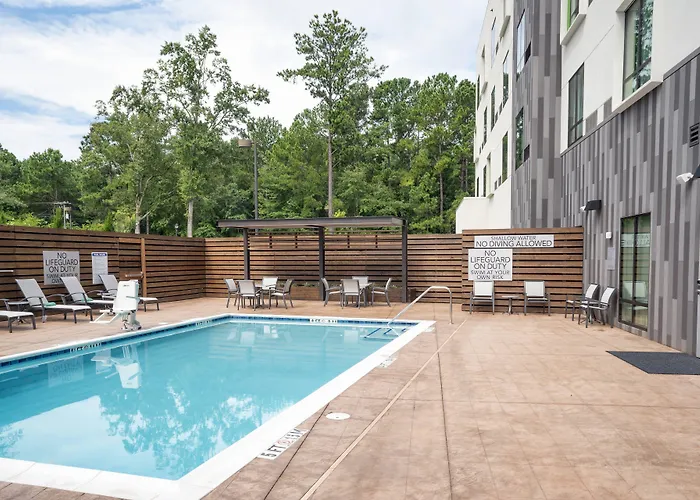 Courtyard By Marriott Charleston-north Charleston