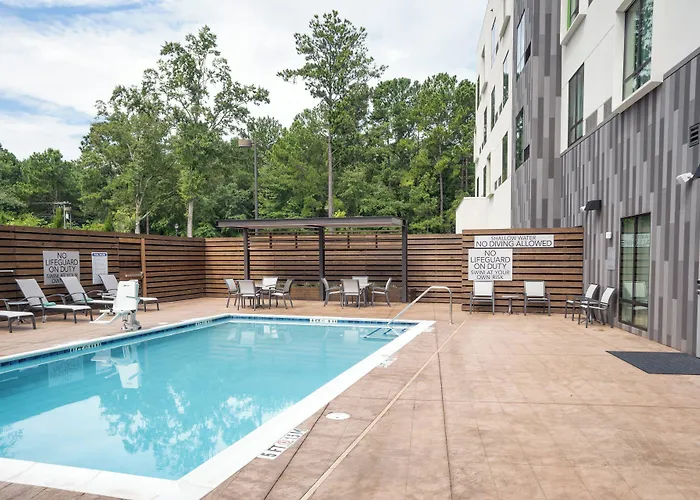 Courtyard By Marriott Charleston-north Charleston