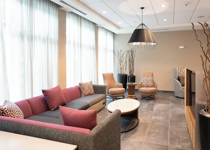 Courtyard By Marriott Charleston-north Charleston Hotel